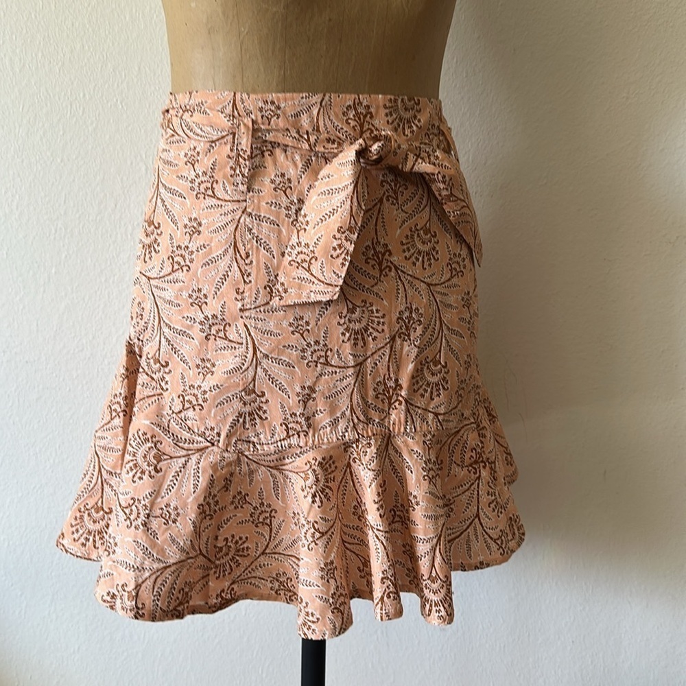 Never A Wallflower sz XS NWT Prairie Mini Skirt ruffled in peach floral new